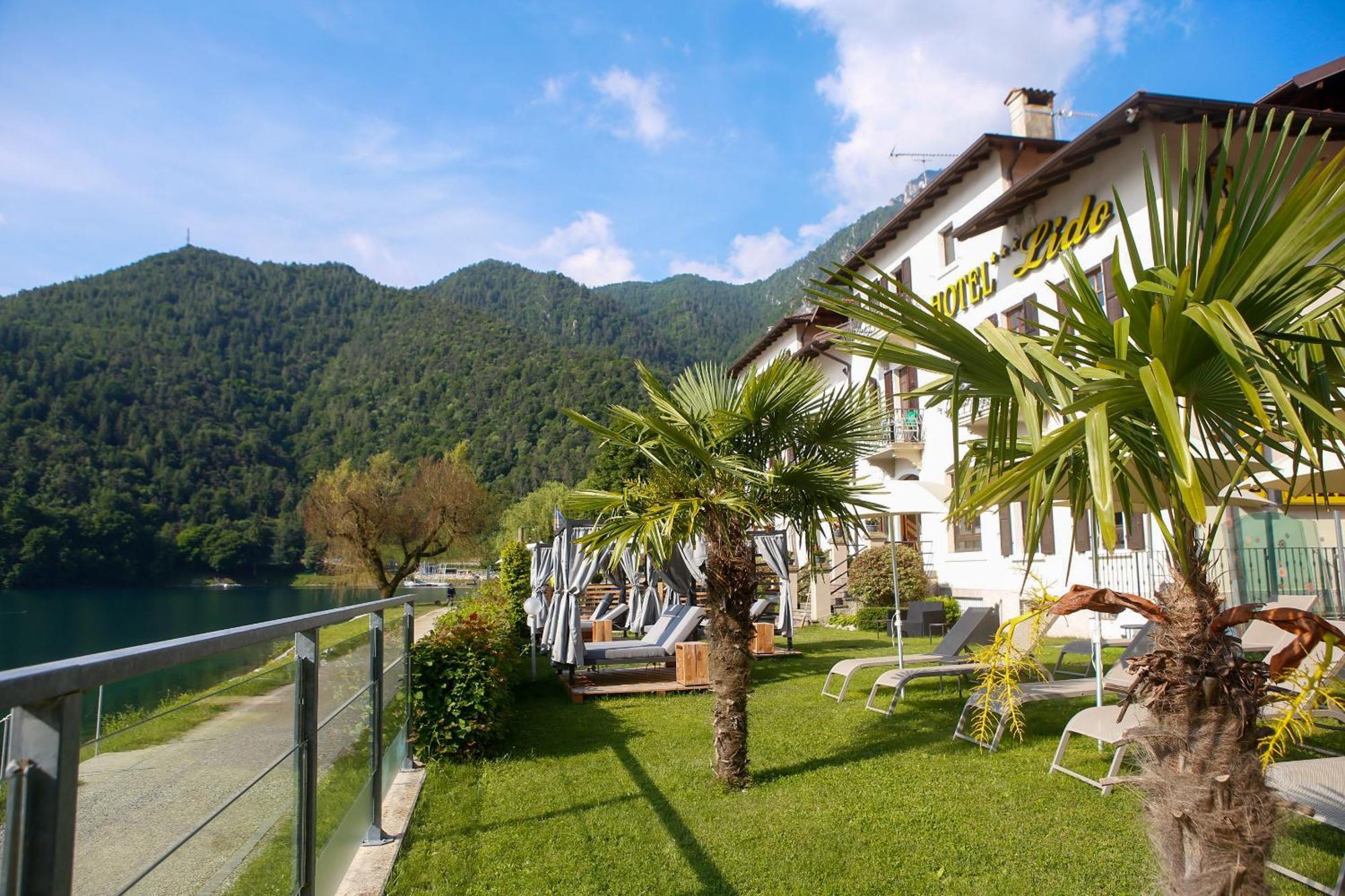 Hotel Lido Pieve Di Ledro Exterior foto