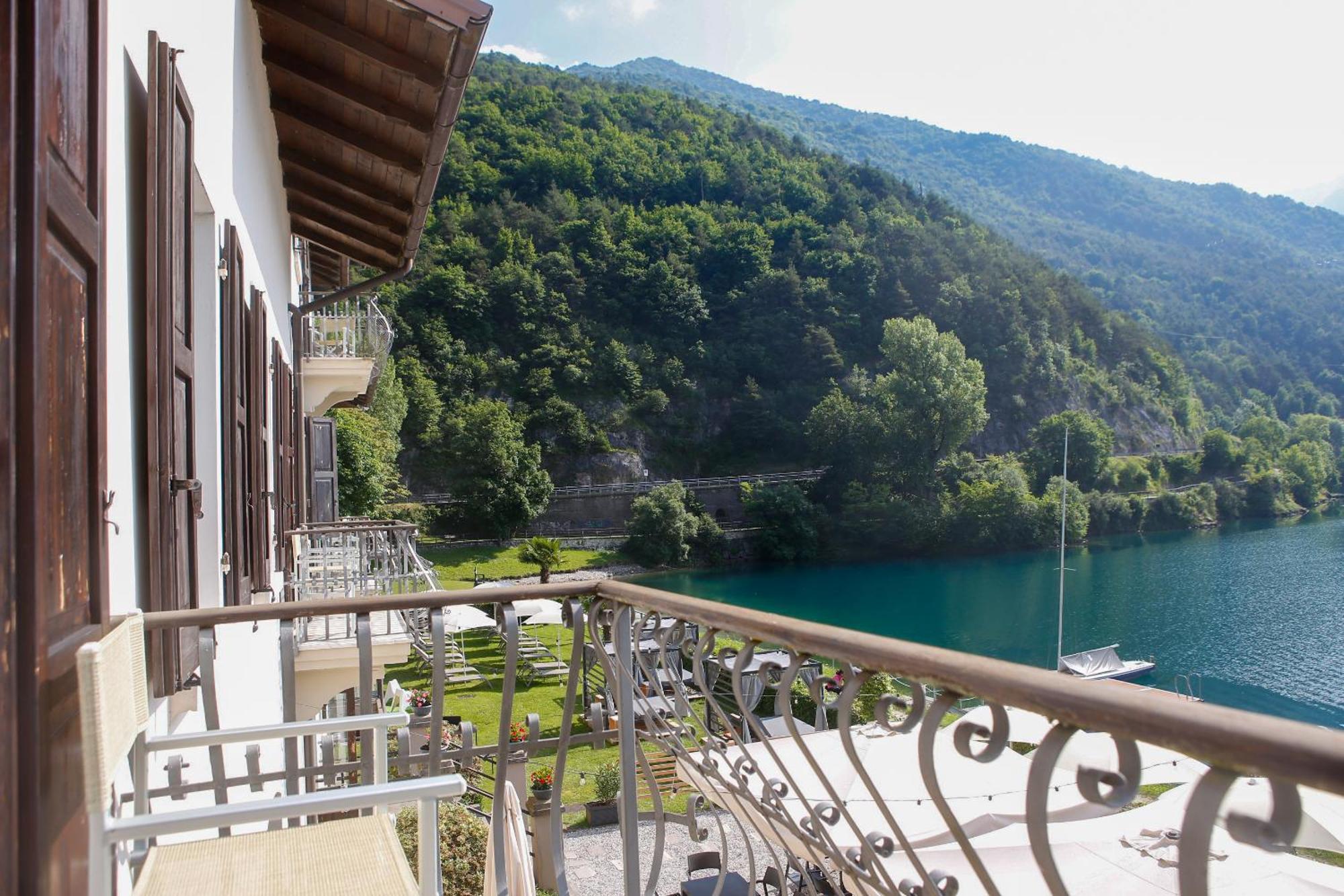Hotel Lido Pieve Di Ledro Exterior foto
